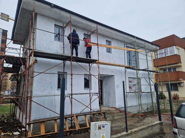 Aplicare tencuiala decorativa siliconata casa metalica cu etaj Bucuresti