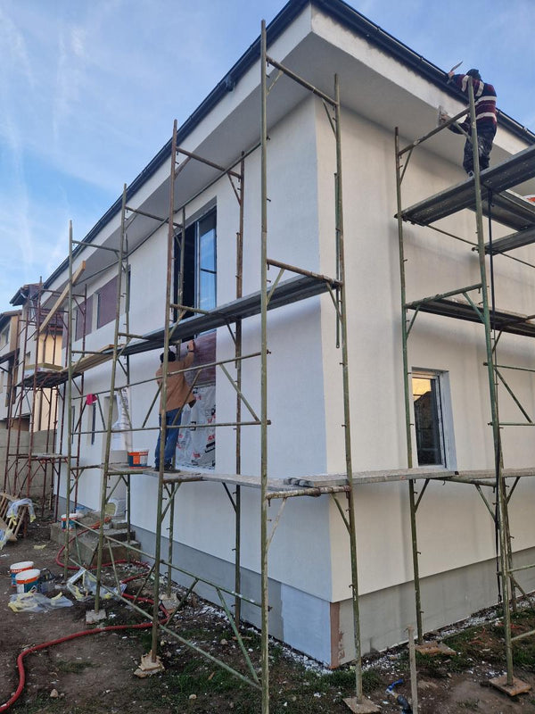 Aplicare tencuiala decorativa siliconata casa metalica cu etaj Bucuresti