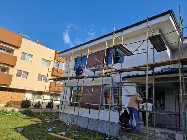 Aplicare tencuiala decorativa siliconata casa metalica cu etaj Bucuresti