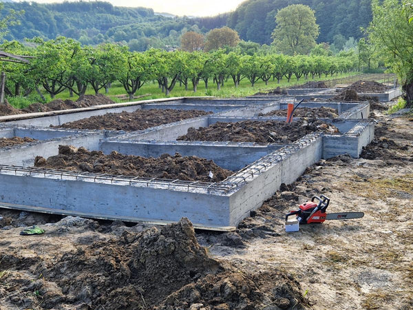 Decofrare grinzi umplutura fundatie si armare placa proiect casa cu etaj