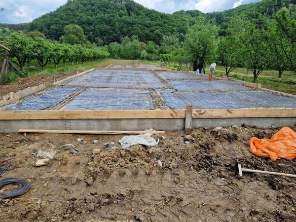 Decofrare grinzi umplutura fundatie si armare placa proiect casa cu etaj