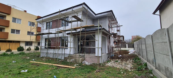 Finalizare fatade constructie casa metalica cu etaj si placari decorative