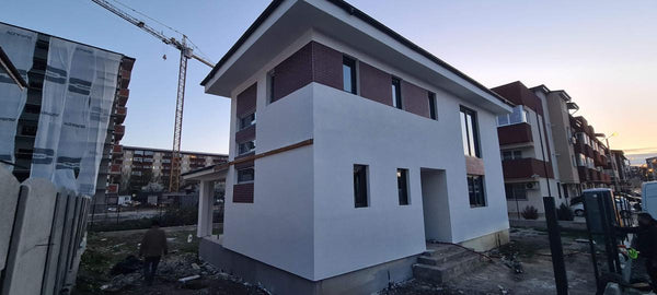 Finalizare fatade constructie casa metalica cu etaj si placari decorative