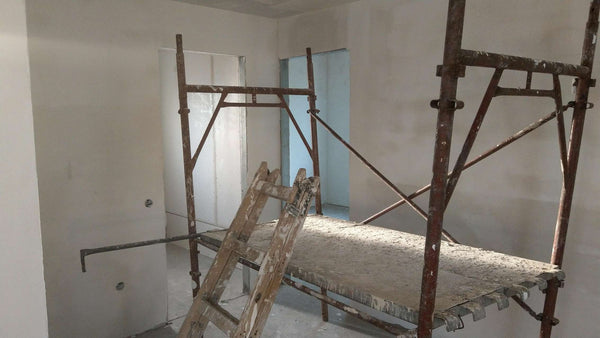 Gletuire pereti interiori si tavane strat amorsa si vinarom casa Saftica