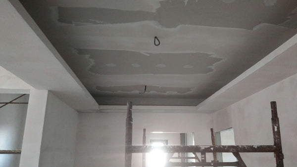 Gletuire pereti interiori si tavane strat amorsa si vinarom casa Saftica