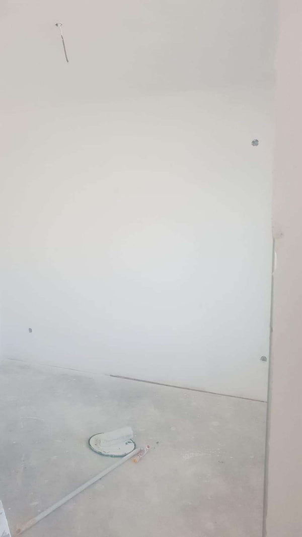 Gletuire pereti interiori si tavane strat amorsa si vinarom casa Saftica