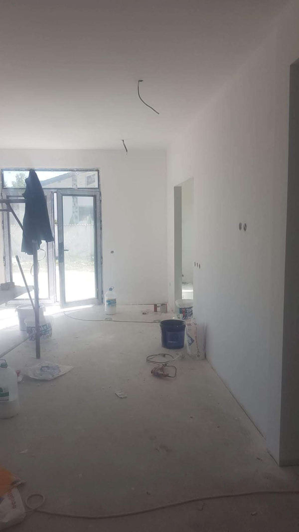 Gletuire pereti interiori si tavane strat amorsa si vinarom casa Saftica