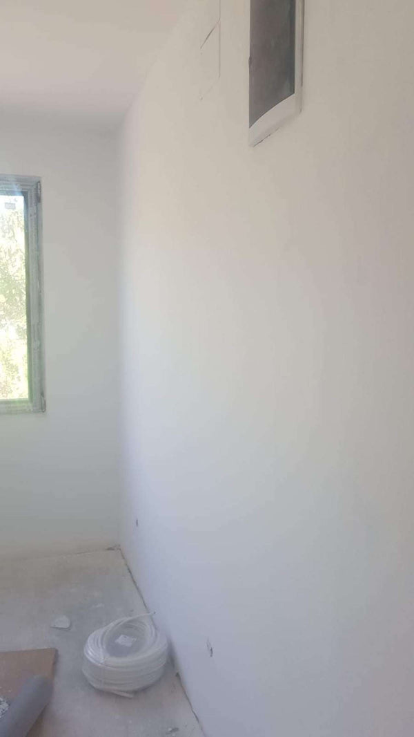 Gletuire pereti interiori si tavane strat amorsa si vinarom casa Saftica