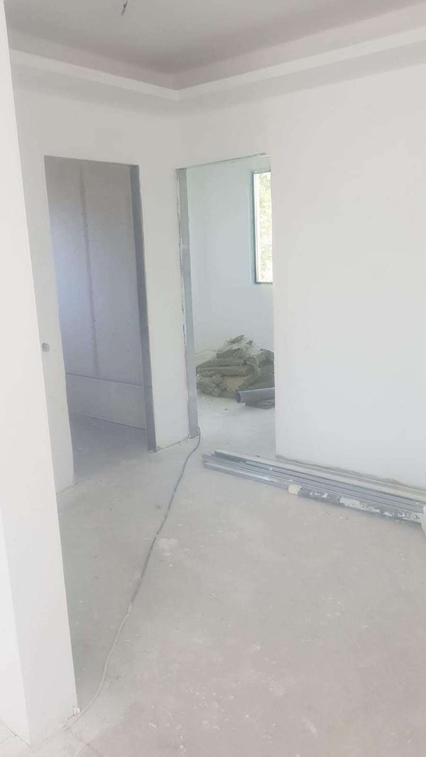 Gletuire pereti interiori si tavane strat amorsa si vinarom casa Saftica