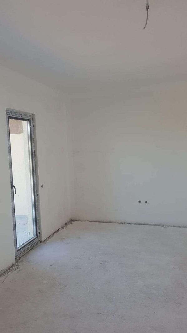 Gletuire pereti interiori si tavane strat amorsa si vinarom casa Saftica