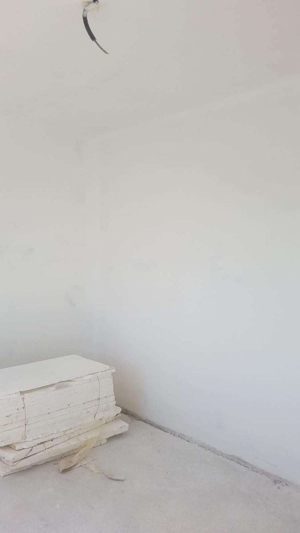 Gletuire pereti interiori si tavane strat amorsa si vinarom casa Saftica