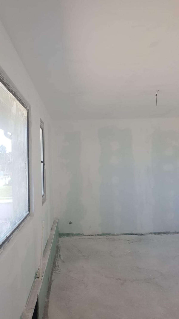 Gletuire pereti interiori si tavane strat amorsa si vinarom casa Saftica