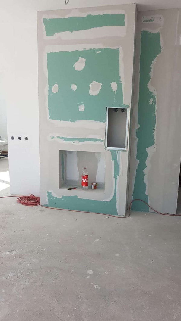 Gletuire pereti interiori si tavane strat amorsa si vinarom casa Saftica