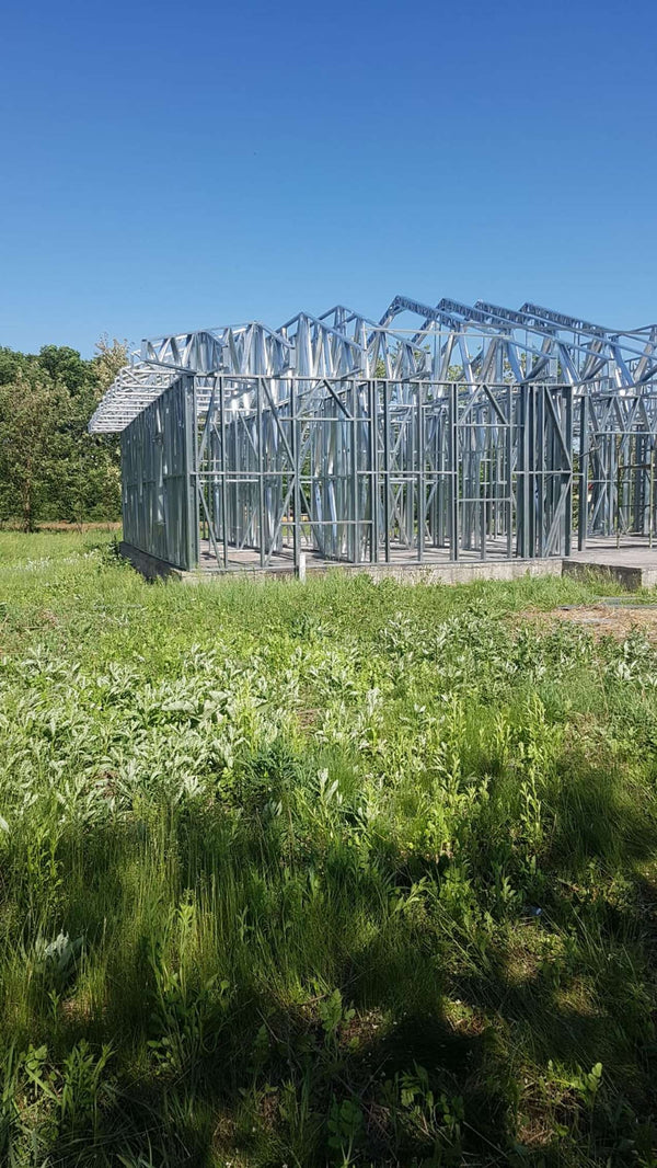 Montaj ferme metalice acoperis proiect de casa in Snagov 320 mp