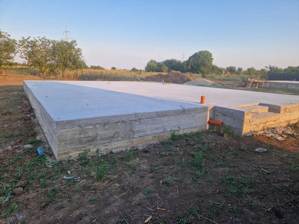 Montaj in derulare structura metalica pentru 2 case parter de 122mp