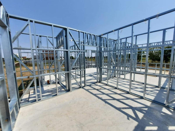 Montaj in derulare structura metalica pentru 2 case parter de 122mp