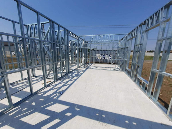 Montaj in derulare structura metalica pentru 2 case parter de 122mp