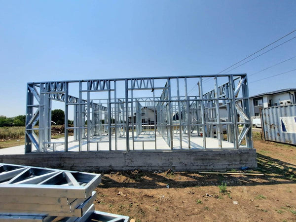 Montaj in derulare structura metalica pentru 2 case parter de 122mp