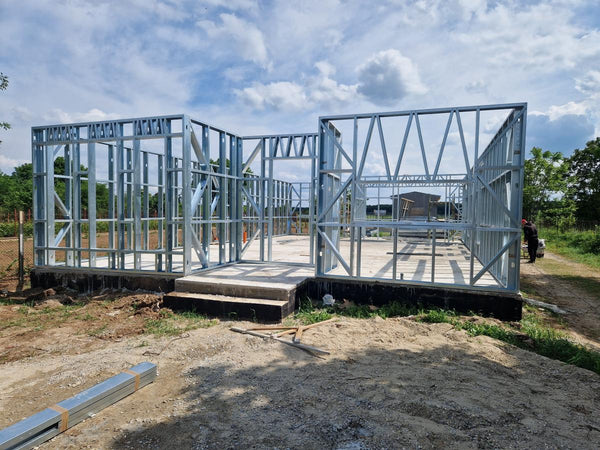 Montaj structura metalica casa parter model 130-093 in Snagov