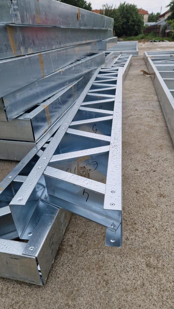 Montaj structura metalica casa parter model 130-093 in Snagov