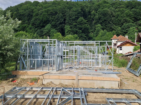 Montaj structura metalica proiect de casa cu etaj 206 mp