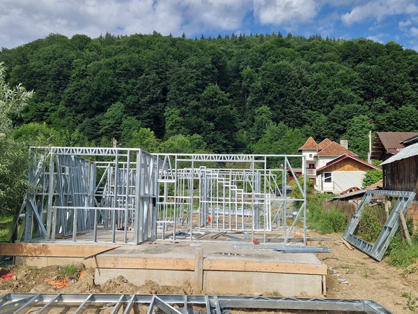 Montaj structura metalica proiect de casa cu etaj 206 mp
