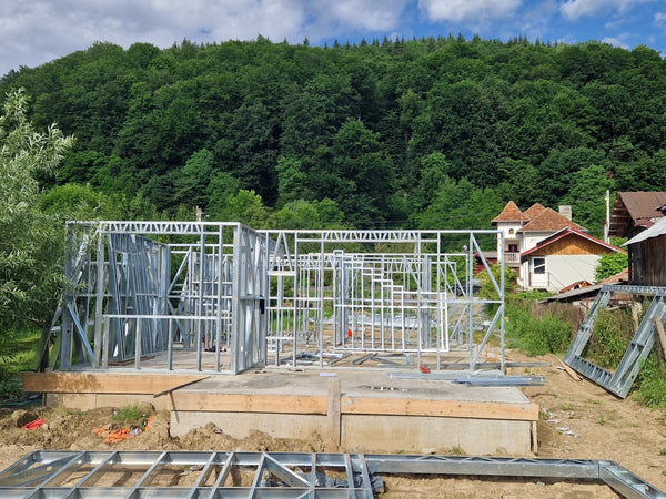 Montaj structura metalica proiect de casa cu etaj 206 mp