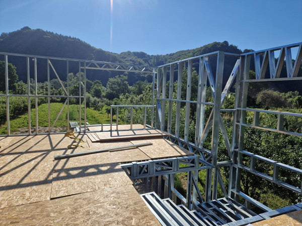 Montaj structura metalica proiect de casa cu etaj 206 mp