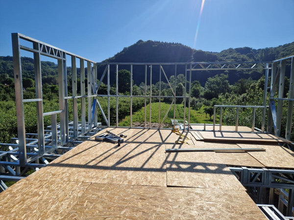 Montaj structura metalica proiect de casa cu etaj 206 mp