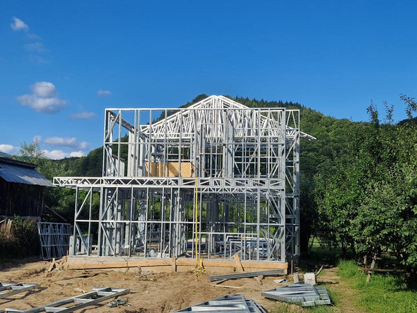 Montaj structura metalica proiect de casa cu etaj 206 mp