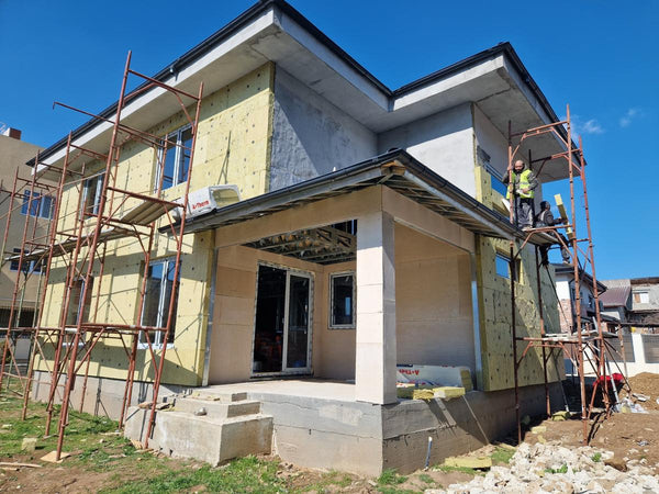 Montaj tamplarie casa si termoizolatie exterioara din vata bazaltica