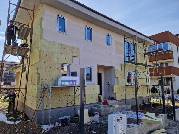 Montaj tamplarie casa si termoizolatie exterioara din vata bazaltica