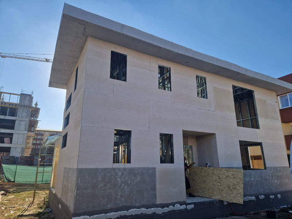 Placari exterioare pereti cu fibrociment si acoperis cu osb casa cu etaj