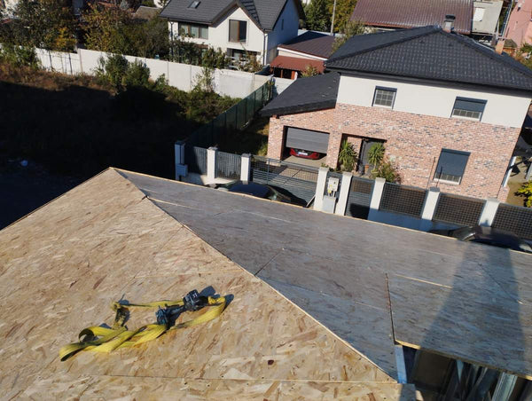 Placari exterioare pereti cu fibrociment si acoperis cu osb casa cu etaj