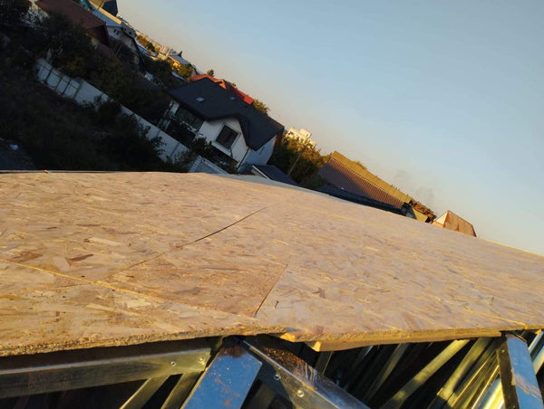 Placari exterioare pereti cu fibrociment si acoperis cu osb casa cu etaj