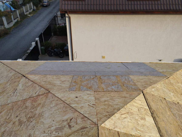 Placari exterioare pereti cu fibrociment si acoperis cu osb casa cu etaj