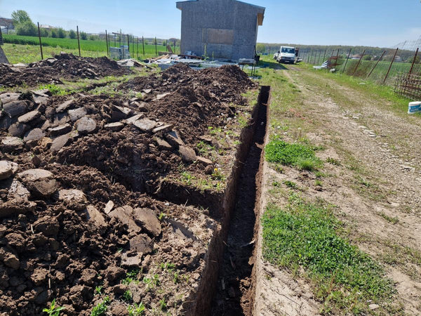 Sapatura mecanizata si turnare talpa fundatie casa 130 mp Ilfov Snagov