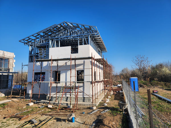 Placare pereti cu fibrociment si acoperis cu osb casa parter-etaj