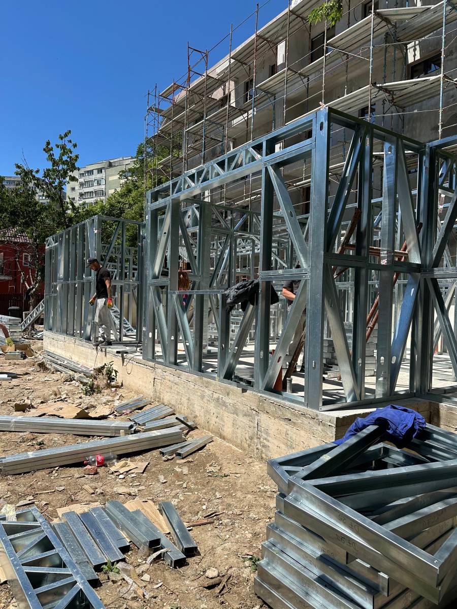 Montaj casa pe structura metalica P+1E 192mp in Bucuresti