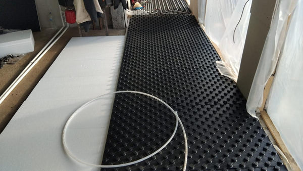 Incalzire in pardoseala si turnare sapa constructie casa parter