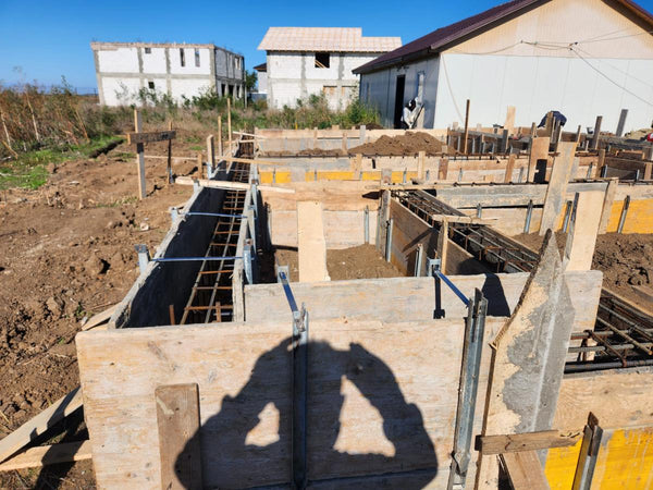 Trasare fundatie cofrare armare turnare grinzi casa parter Cernica
