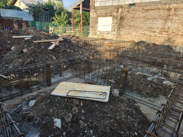 Lucrari de cofrare si montare grinzi fundatie santier in sector 6