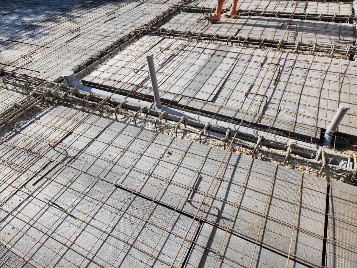 Termoizolatie polistiren extrudat si armare placa fundatie constructie metalica