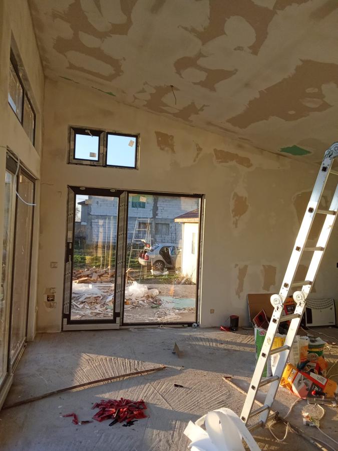 Placare gips-carton, chituri, glet, amorsa si vinarom casa cu garaj