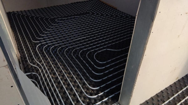 Incalzire in pardoseala si turnare sapa constructie casa parter