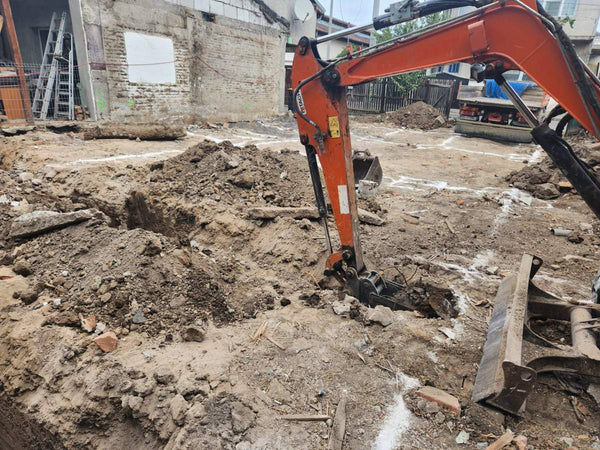 Trasare sapatura si turnare beton in santuri casa cu etaj Bucuresti