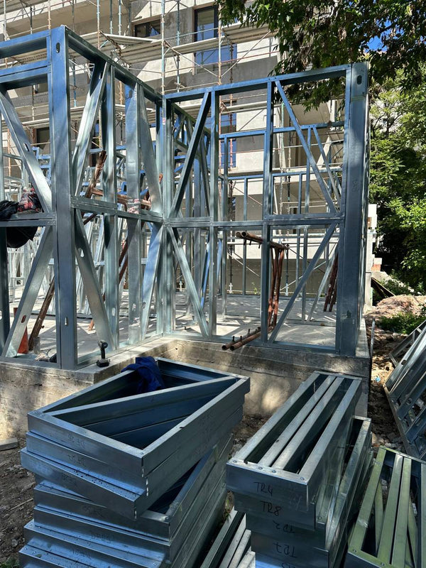 Montaj casa pe structura metalica P+1E 192mp in Bucuresti