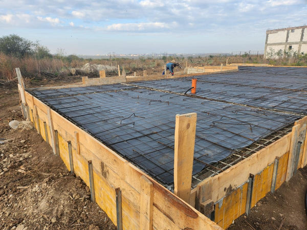 Termoizolatie si armatura placa fundatie pentru casa metalica in Ilfov