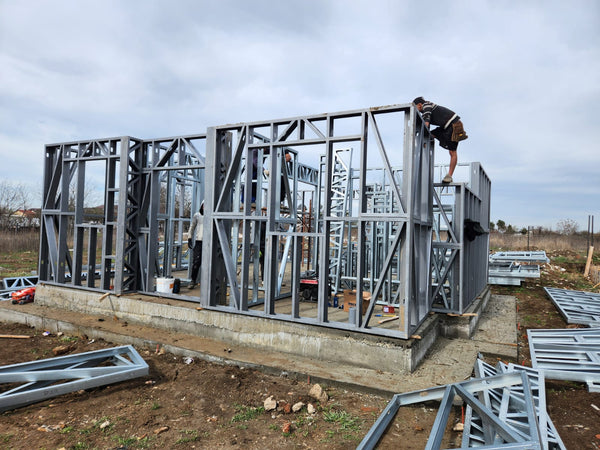 Montaj schelet metalic casa P+E in Bucuresti sector 6