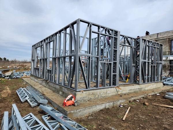 Montaj schelet metalic casa P+E in Bucuresti sector 6